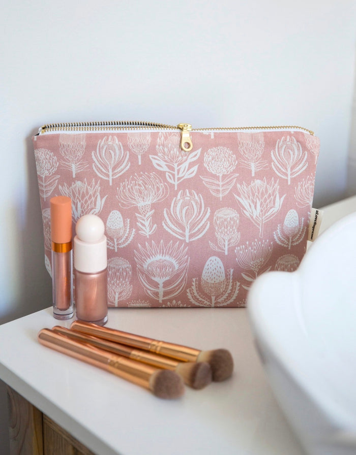 Alove Supreme Makeup Pouch Floral Kingdom (White on Pink)