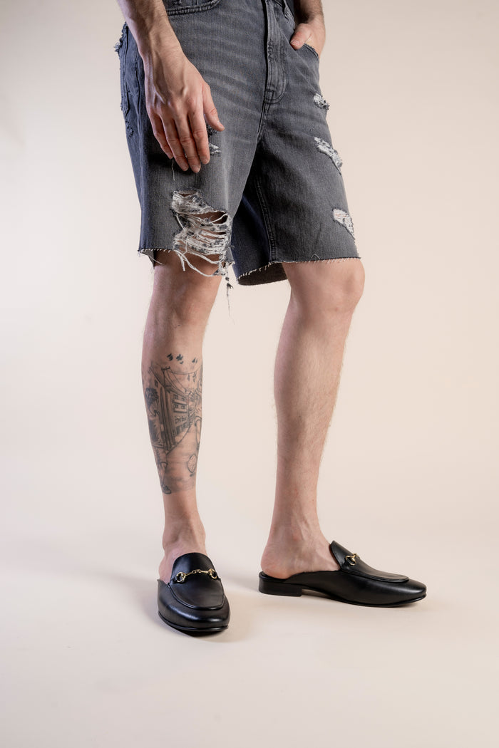 BLACK MULE